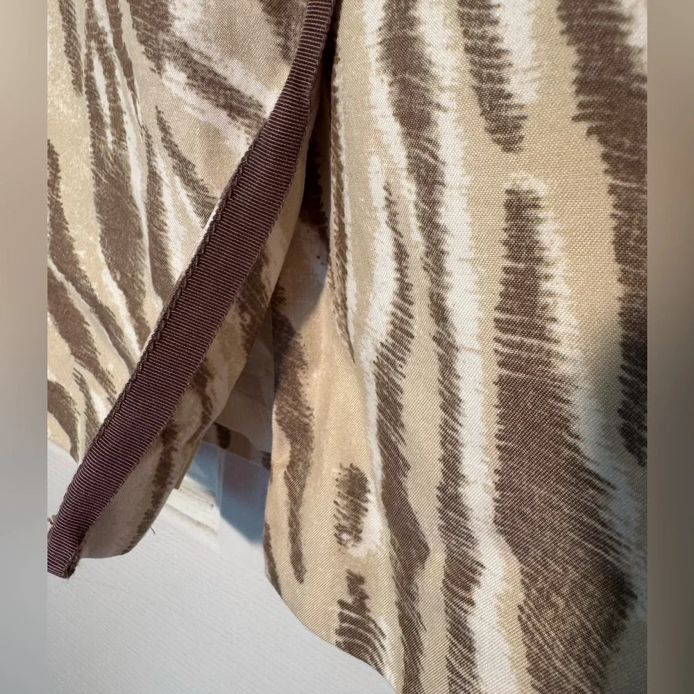 LOFT Ann Taylor Tiger Print Silk Cotton Blend Tan Cream White Skirt women size 4